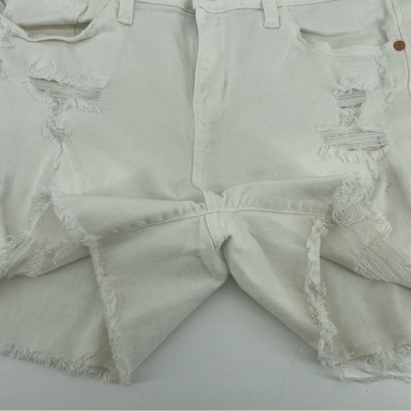 Judy Blue Denim Shorts White Distressed M - Picture 3 of 7